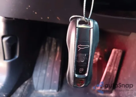 2018 Porsche Panamera Turbo из США, поврежденный, VIN WP0AF2A76JL141147